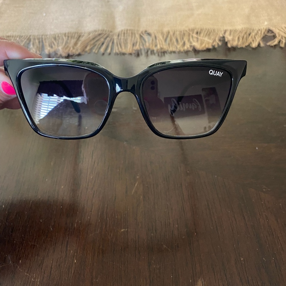 Quay CEO Woman’s sunglasses
